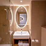 Otel Adagio Access
